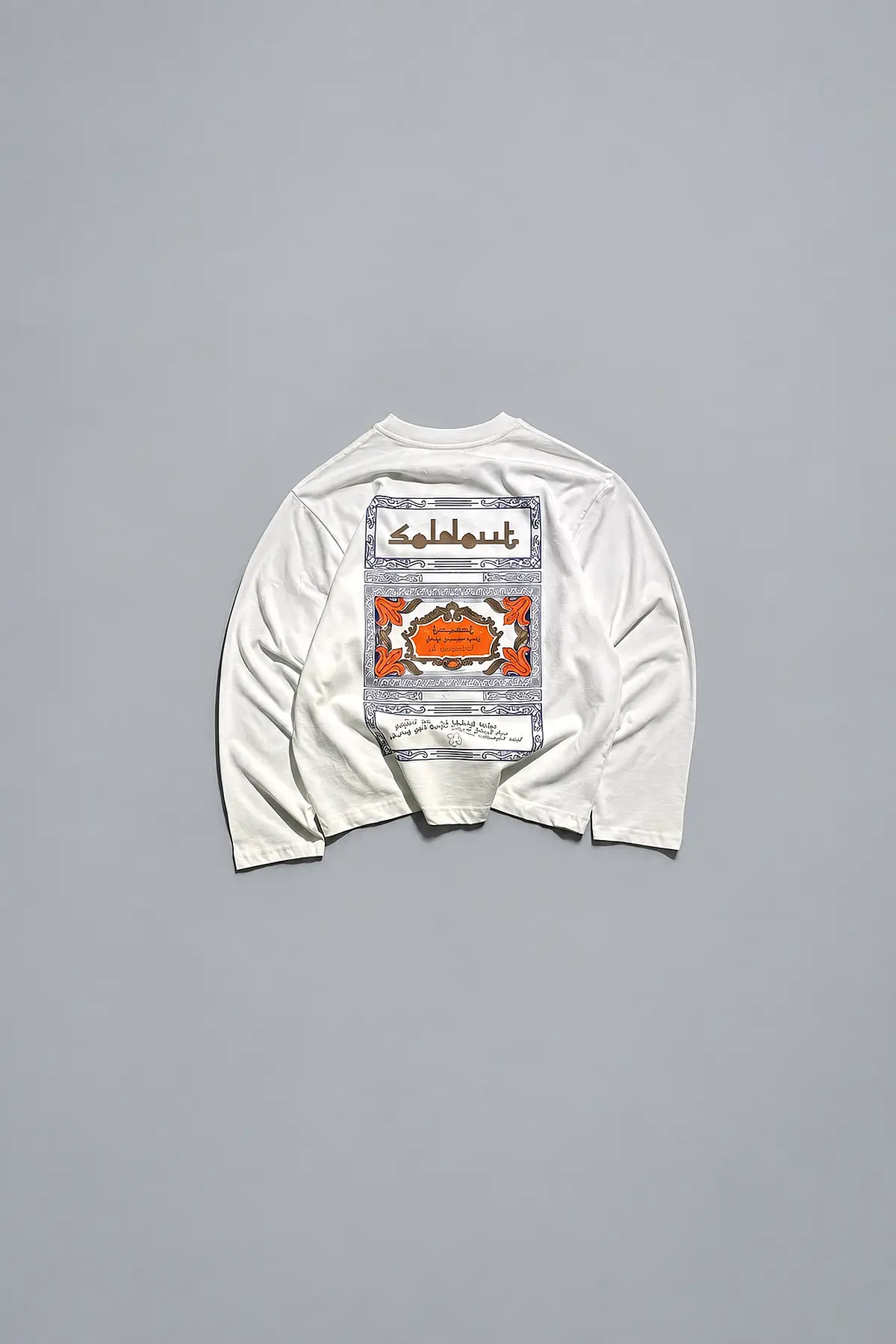Arkası Arap Çarşaf Baskılı Kırık Beyaz Long Sleeve
