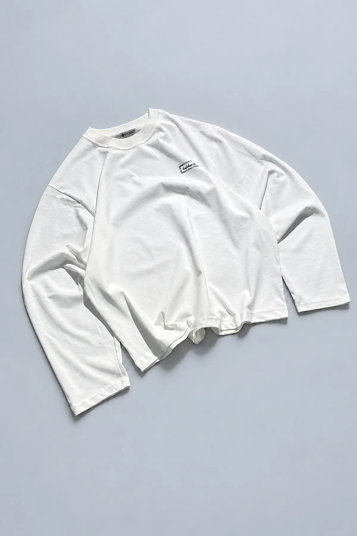 Arkası Arap Çarşaf Baskılı Kırık Beyaz Long Sleeve (1)