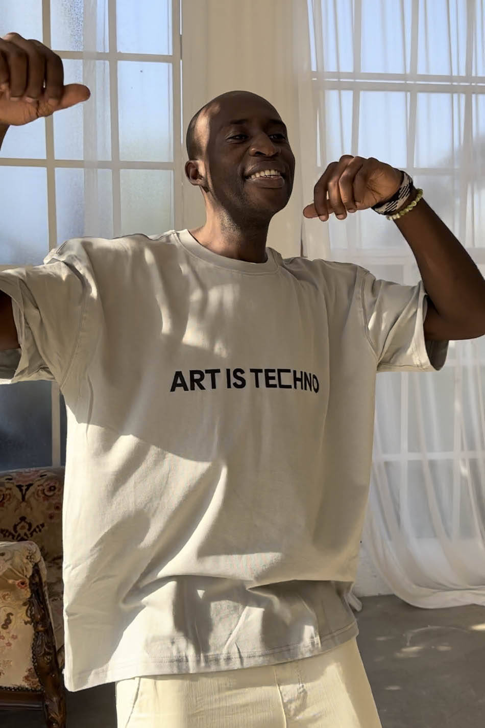 Art is Techno Baskılı Bej Oversize Tişört - 2