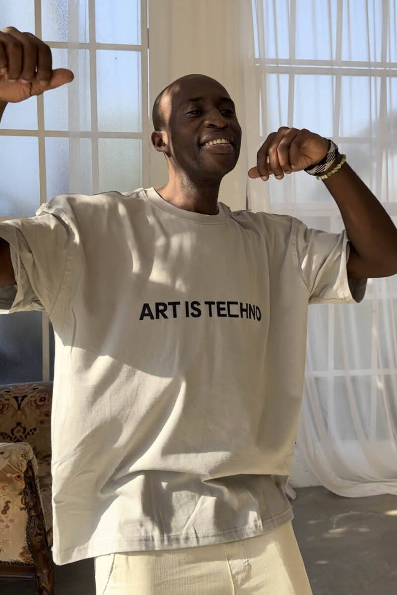 Art is Techno Baskılı Bej Oversize Tişört - 2