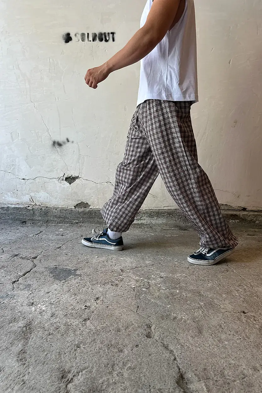 Bordo Kare Desenli Eşofman · 5
