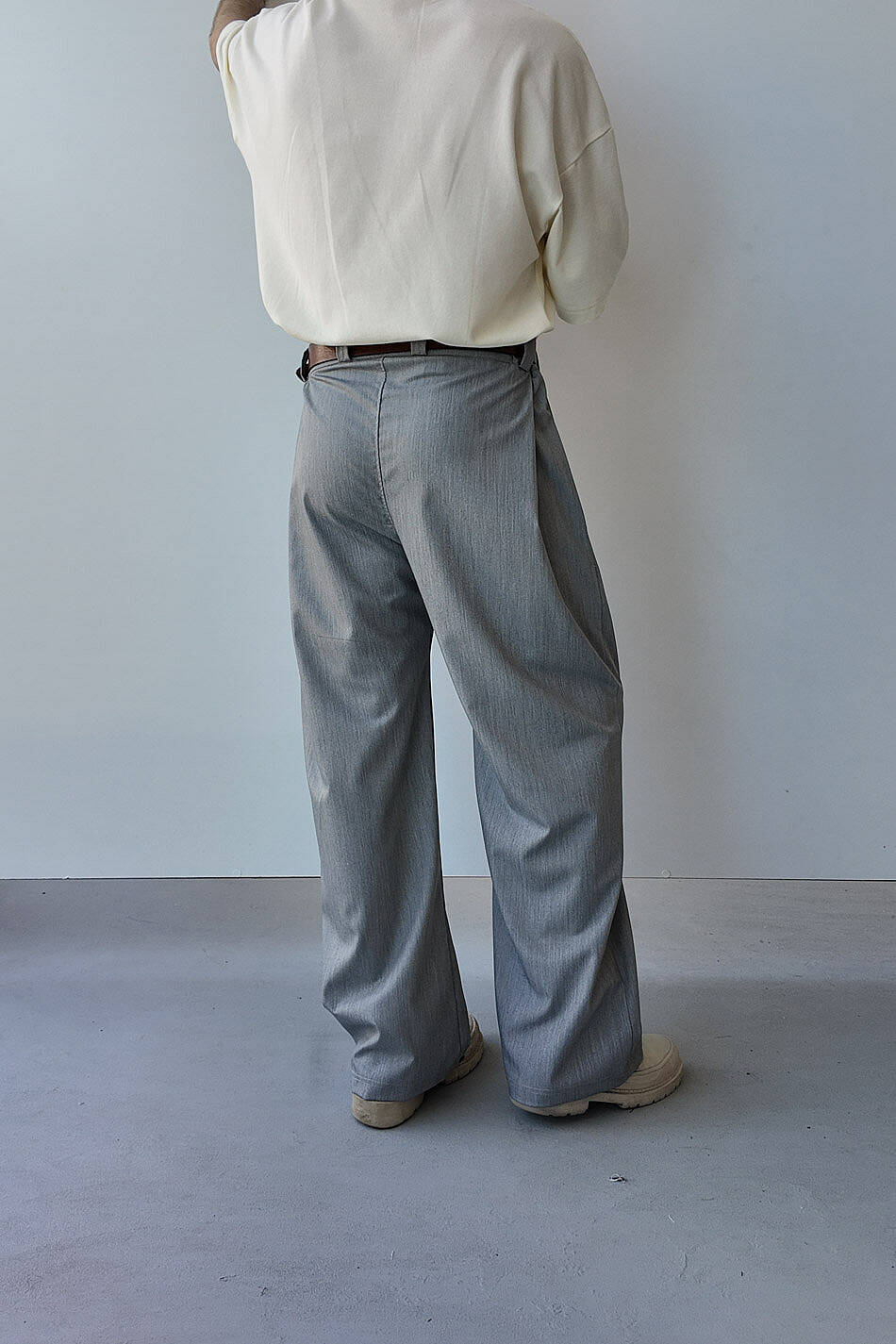 Gri Fenna V2 Pileli Baggy Kumaş Pantolon · 5