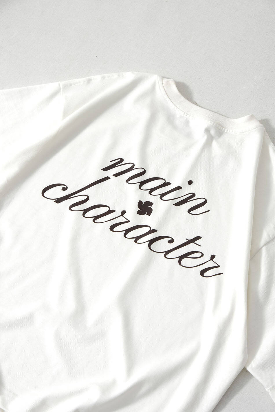 Main Character Boxy Fit Crop Tişört · 9