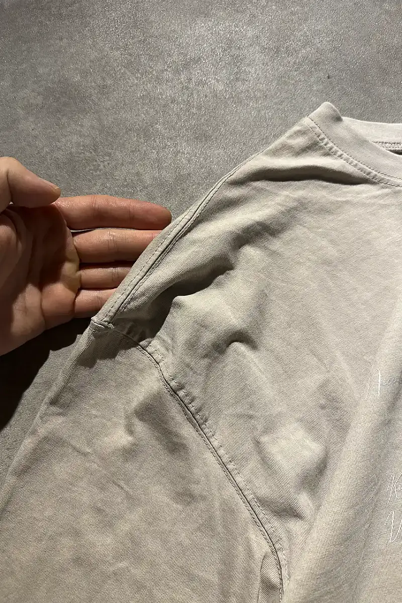Midnight Verse Graphite Taş Rengi Ortadan Dikişli Oversize Tişört - 3