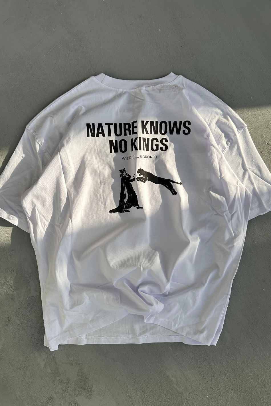 Nature Knows No Kings Baskılı Oversize Tişört - 3